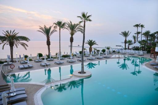 Sunrise Beach Hotel - Housity