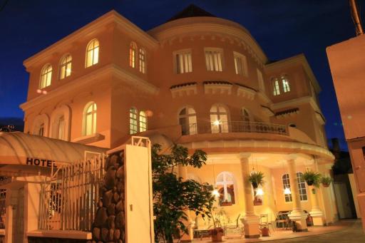 Hotel La Casona - Hizvo