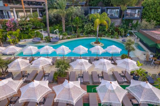 Morina Deluxe Hotel - Housity