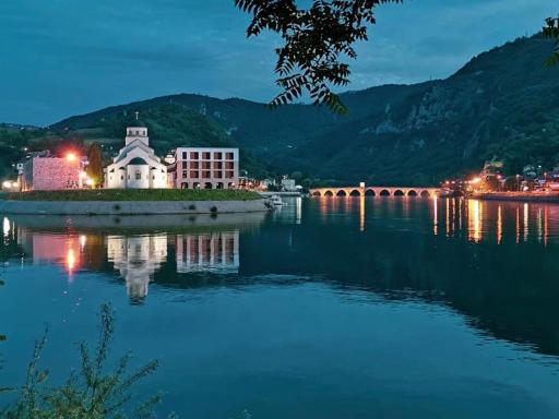 Apartmani i sobe Okuka - Housity