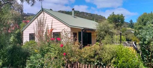 La Vie En Rose Cottage - Housity