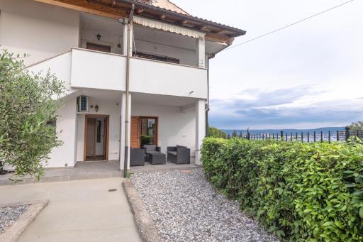 Apartma Oljka - Housity