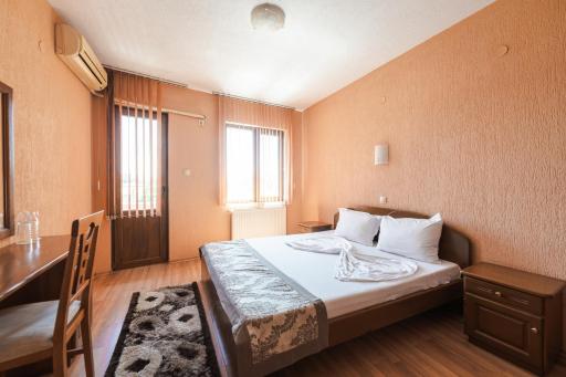 Sveti Georgi Hotel - Housity