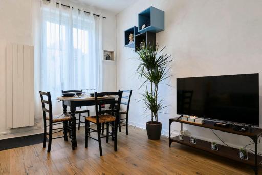 Petite Maison Charmante au Calme - Housity