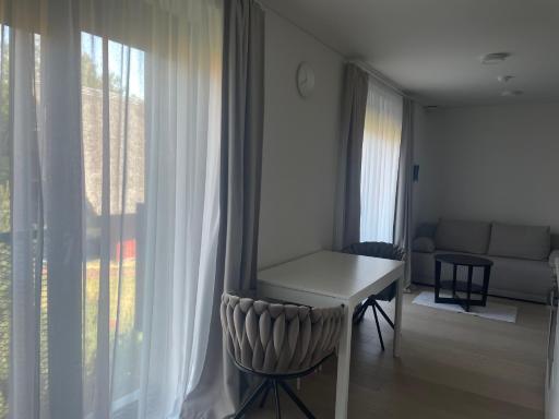 Pervalkos Jūra apartamentai - Hizvo