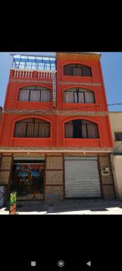 Olas del Titicaca Backpackers Hostel - Housity