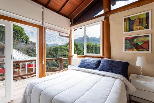 Casa Maria Comprida Araras, serviço incluído, 5 quartos, piscina e área gourmet - Housity