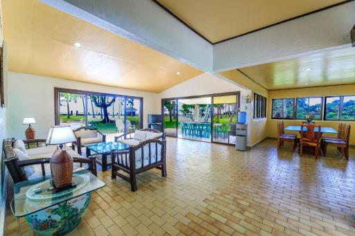 CMDC Private Beach House - Housity
