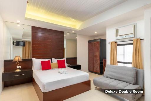Yellowbell Hotel - Housity