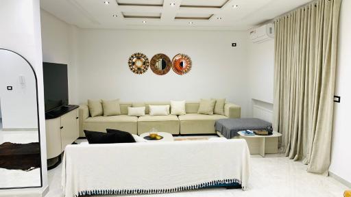 Holy City Gem Modern 4 Bedroom Apartment in Kairwan or Al Qayrawān - Housity