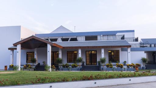 The Augusta Club & Resort - Housity