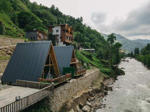 Molaverbungalov - Housity