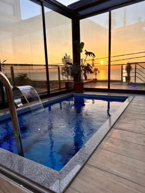 Delmare suit villa - Housity