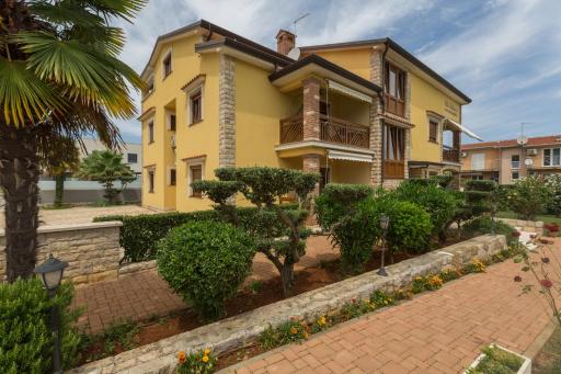 Apartments Bellissima - Housity
