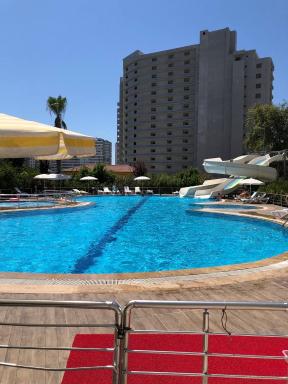 LaviniaTomuk - Housity