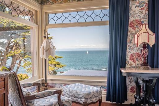 Martine Inn - Housity