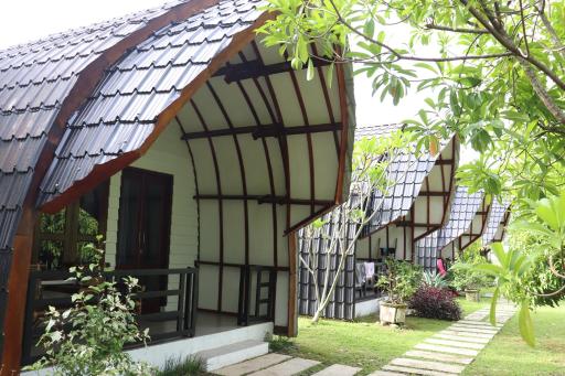 Gino's Place - Bungalows and Restaurant - Housity