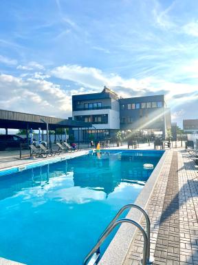 Hotel FOCUS - Housity