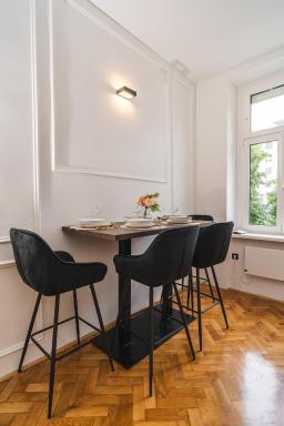 HL Apartments - Housity