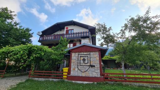Ličke Noći - Housity