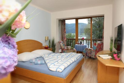 Beachfront · Private Beach Seehotel Birkenhof - Housity