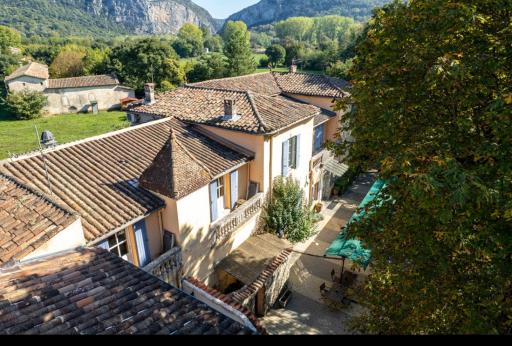 Logis Hotel Restaurant Le Domaine de la Régalière - Housity