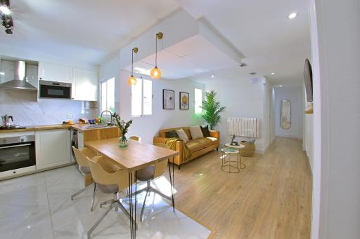 ABAL Apartments - Central Market - Housity