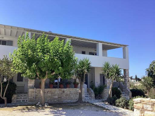 Nefeli - Housity