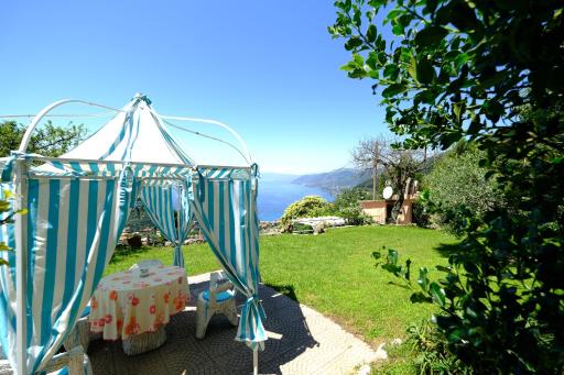 La casa di sotto by PortofinoVacanze - Housity