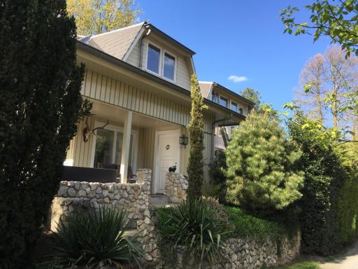 Loft aan Zee, Penthouse B&B aan de Schoorlse duinen - Housity