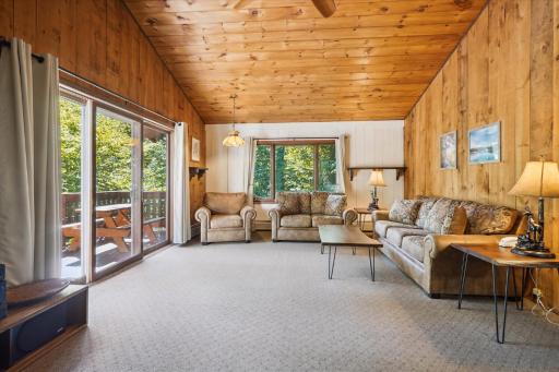 4-Bedroom Townhouse with Sauna Snow Flurry - Housity