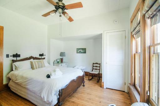 Charlie Room BW Boutique Hotel - Housity