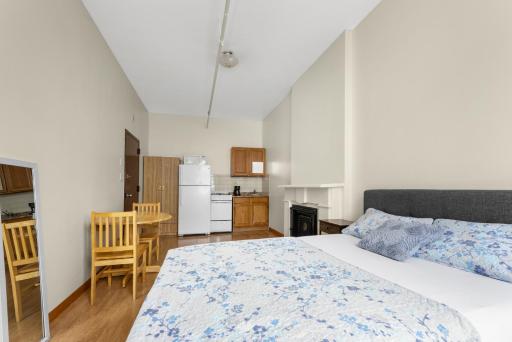 West 30th Street Guest House - Housity