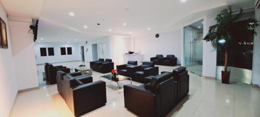TOS Hotel and Convention Hall Tangerang - Housity