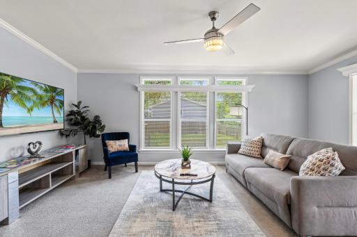 Lux 3BedRoom Home 5 Mins to the Beach KingBed QueenBed Twin bed Sleeper Sofa - Housity