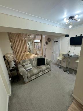 Modern Flat in Walsall UK - Housity