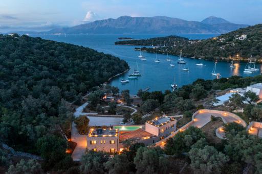 Amphitheatro Boutique Hotel - Housity