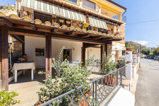 Mariposa Rooms - Housity