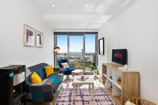 Aura by Kozystay - BSD - Housity