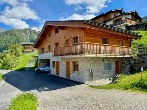 La Tzoum'hostel - Housity