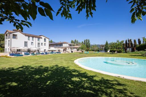 Iumara Relax Resort - Housity