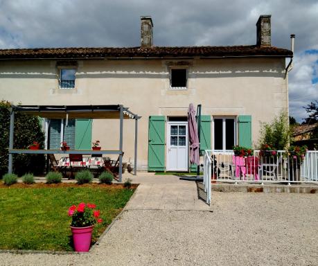 Repos et détente au cœur des richesses du Poitou - Housity