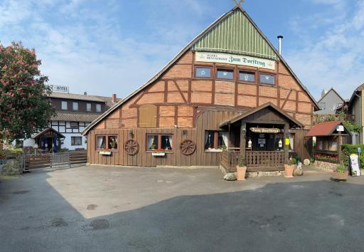 Hotel-Restaurant Zum Dorfkrug - Housity