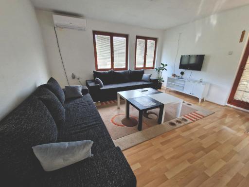 Apartman Komfor - Housity