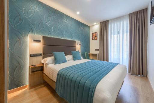 Hostal Sun Gate - Housity