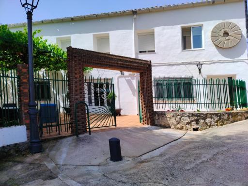 El Molino Hostal-Restaurante - Housity