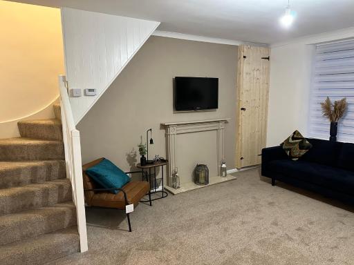 Stylish Miners Cottage, Treorchy, Rhondda - Housity