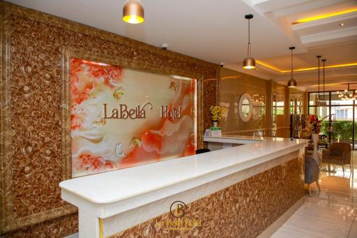 LA BEILA HOTEL MERU - Housity