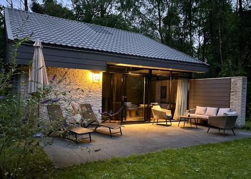 Vrijstaande luxe vakantiewoning met grote tuin, veel privacy en prachtige natuur - Housity