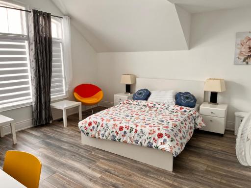 Beautifully furnished whole house, 4 bedroom , 4 washrooms with new furnitures - Housity